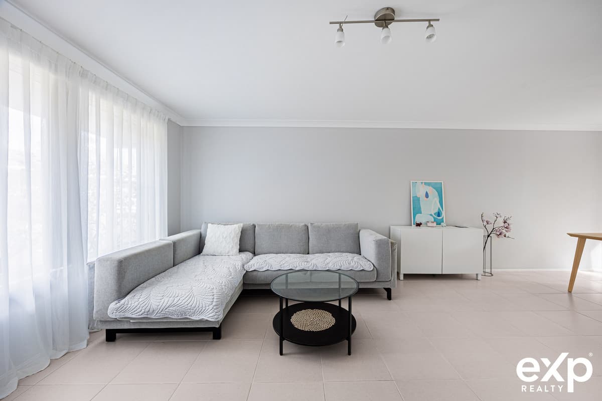 84/97 EDMUND RICE Drive, Southport — photo 1 of 5