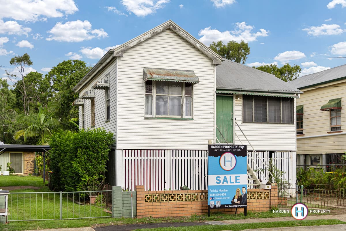 15 Second Avenue, Sandgate — photo 1 of 5