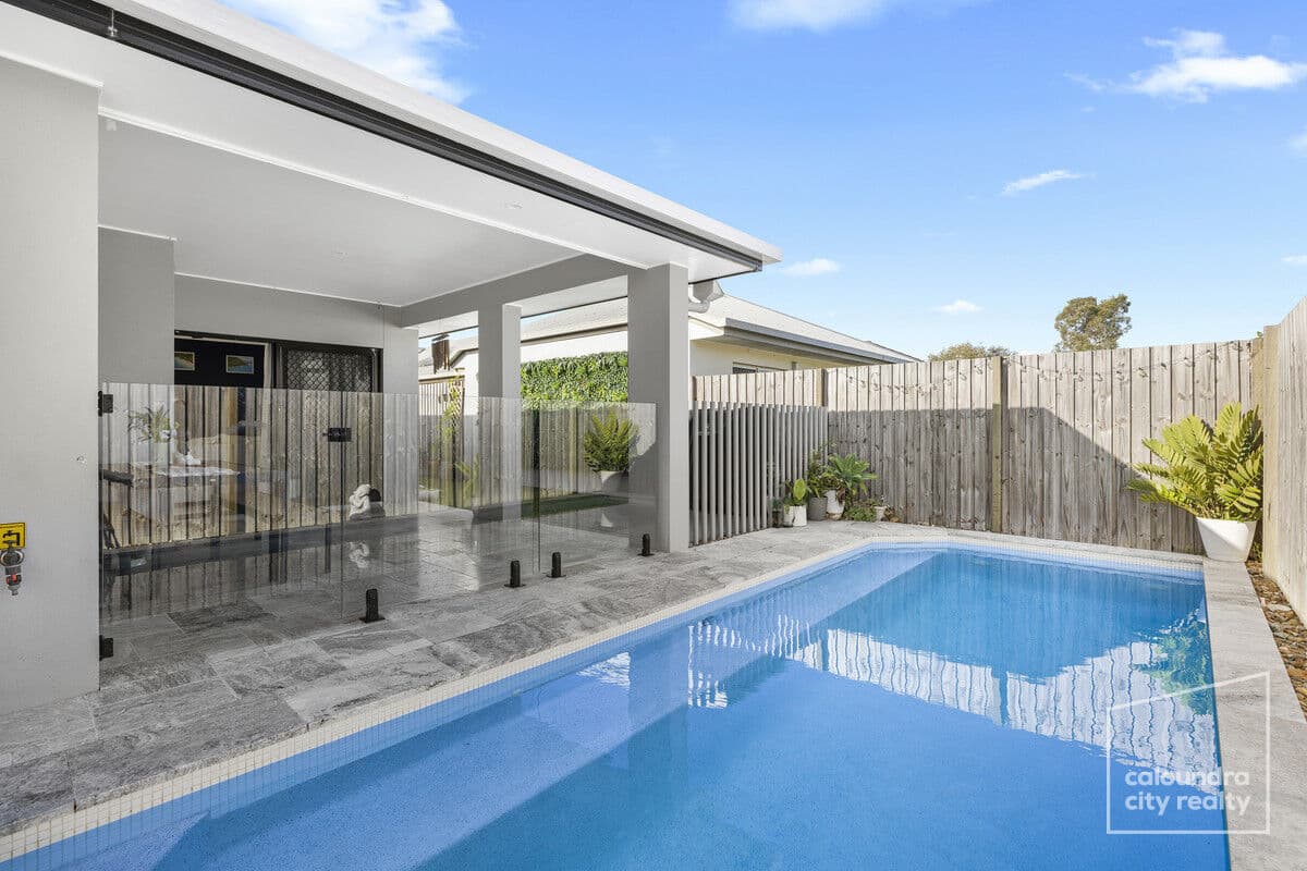 31 Howitt Street, Caloundra West — photo 1 of 5
