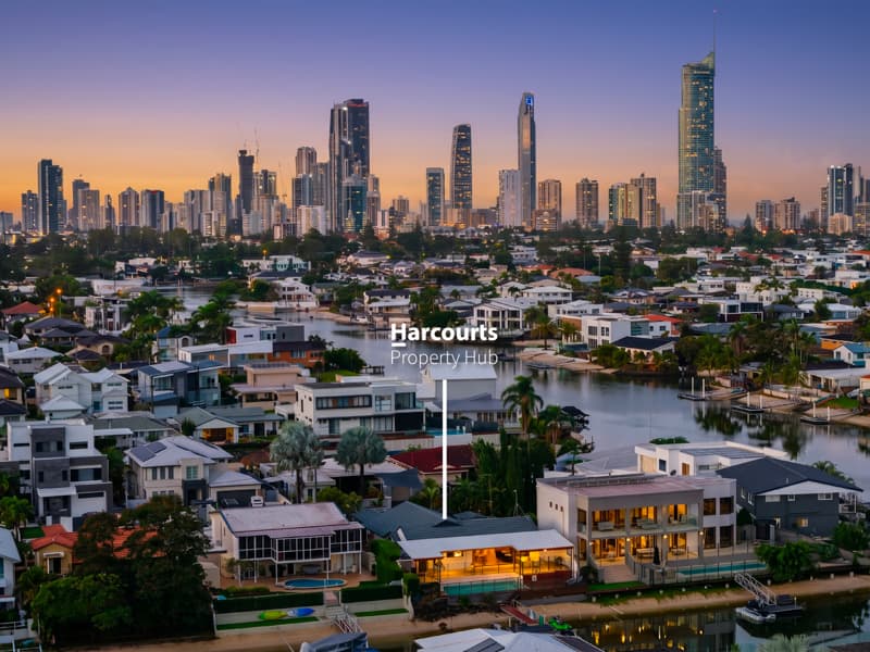12 Monte Vista Court, Broadbeach Waters — photo 1 of 5