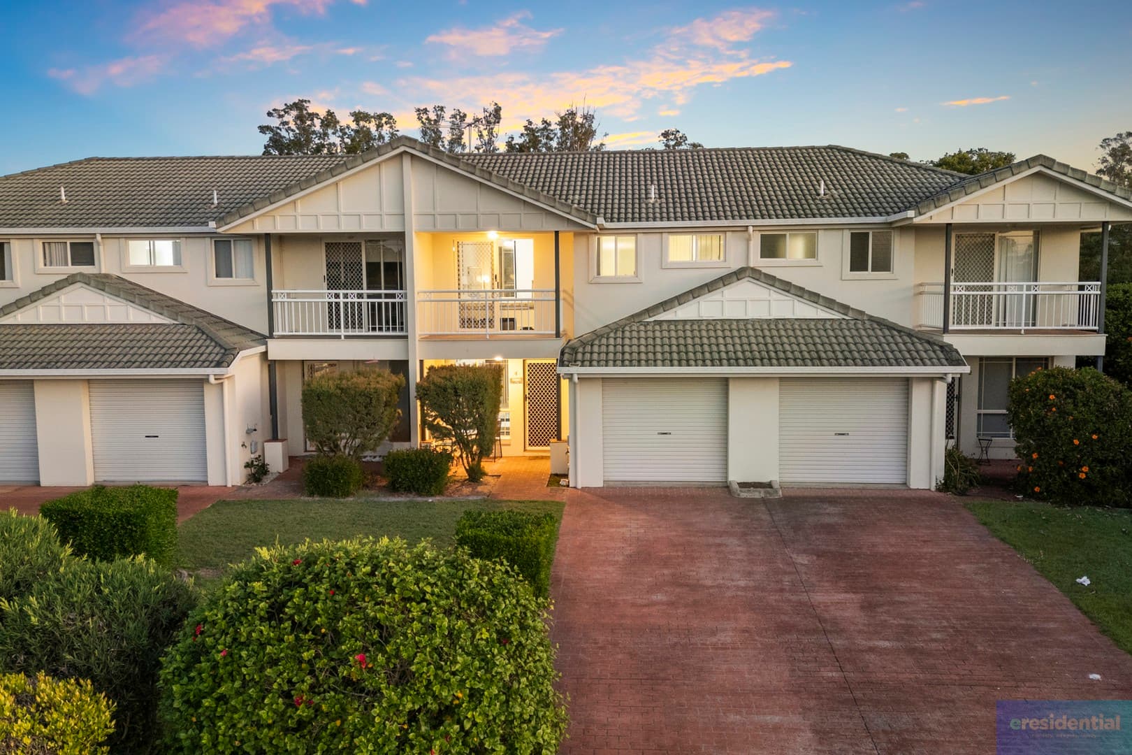 4 Alexandra Avenue, Calamvale — photo 1 of 5