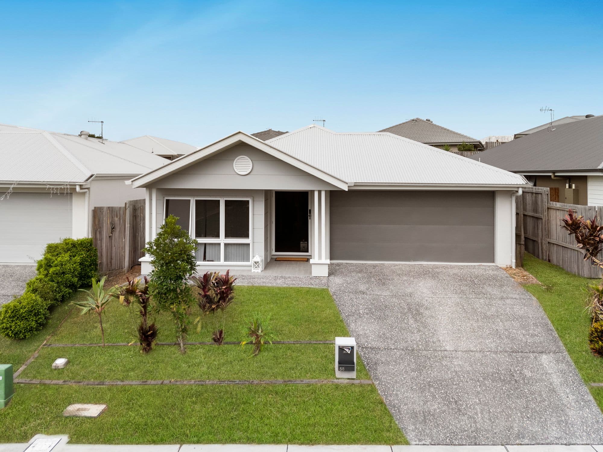 58 Tulip Tree Street, Park Ridge, Park Ridge — photo 1 of 5