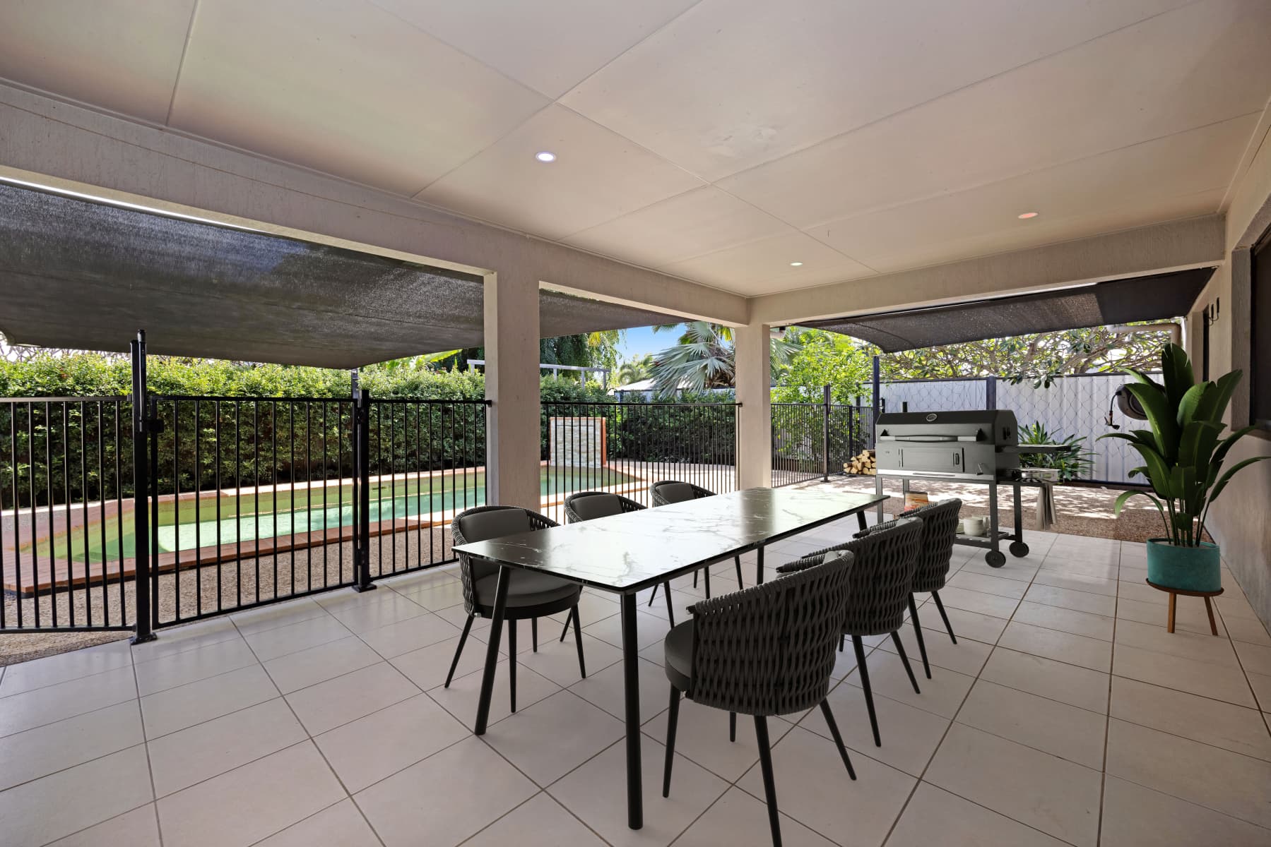 8 Eungella Court, Bushland Beach — photo 1 of 5