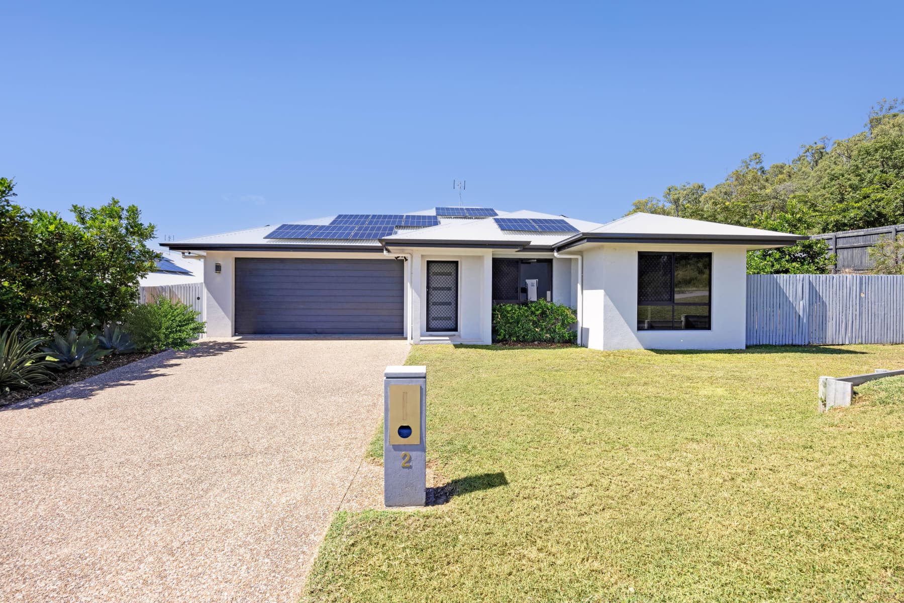2 Devonshire Court, Jensen — photo 1 of 5