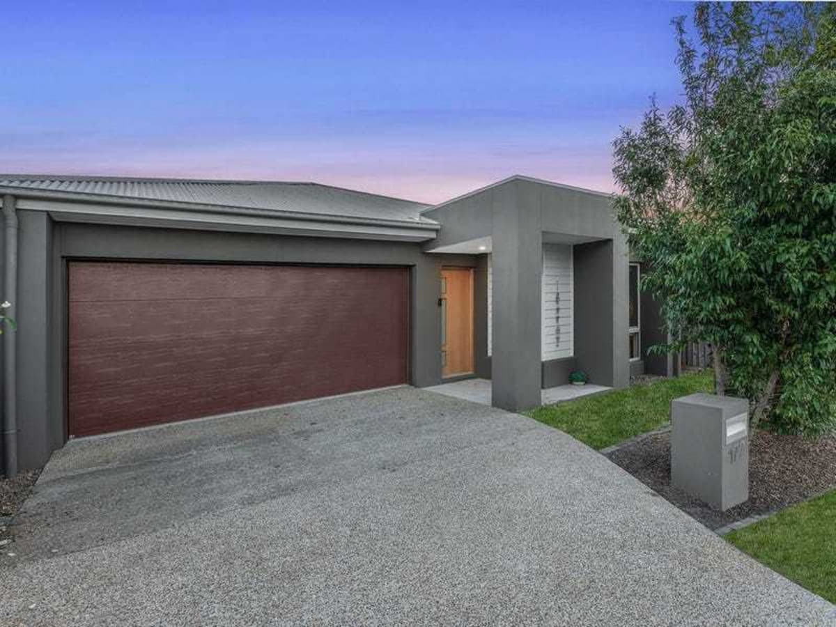 172 Woodline Drive, Spring Mountain — photo 1 of 5