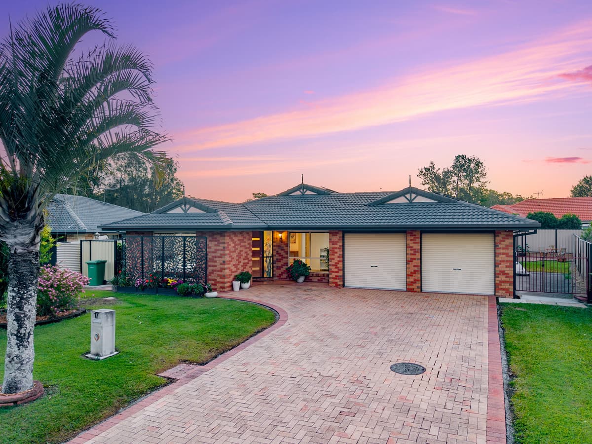 17 Saint Andrews Drive, Cornubia — photo 1 of 17