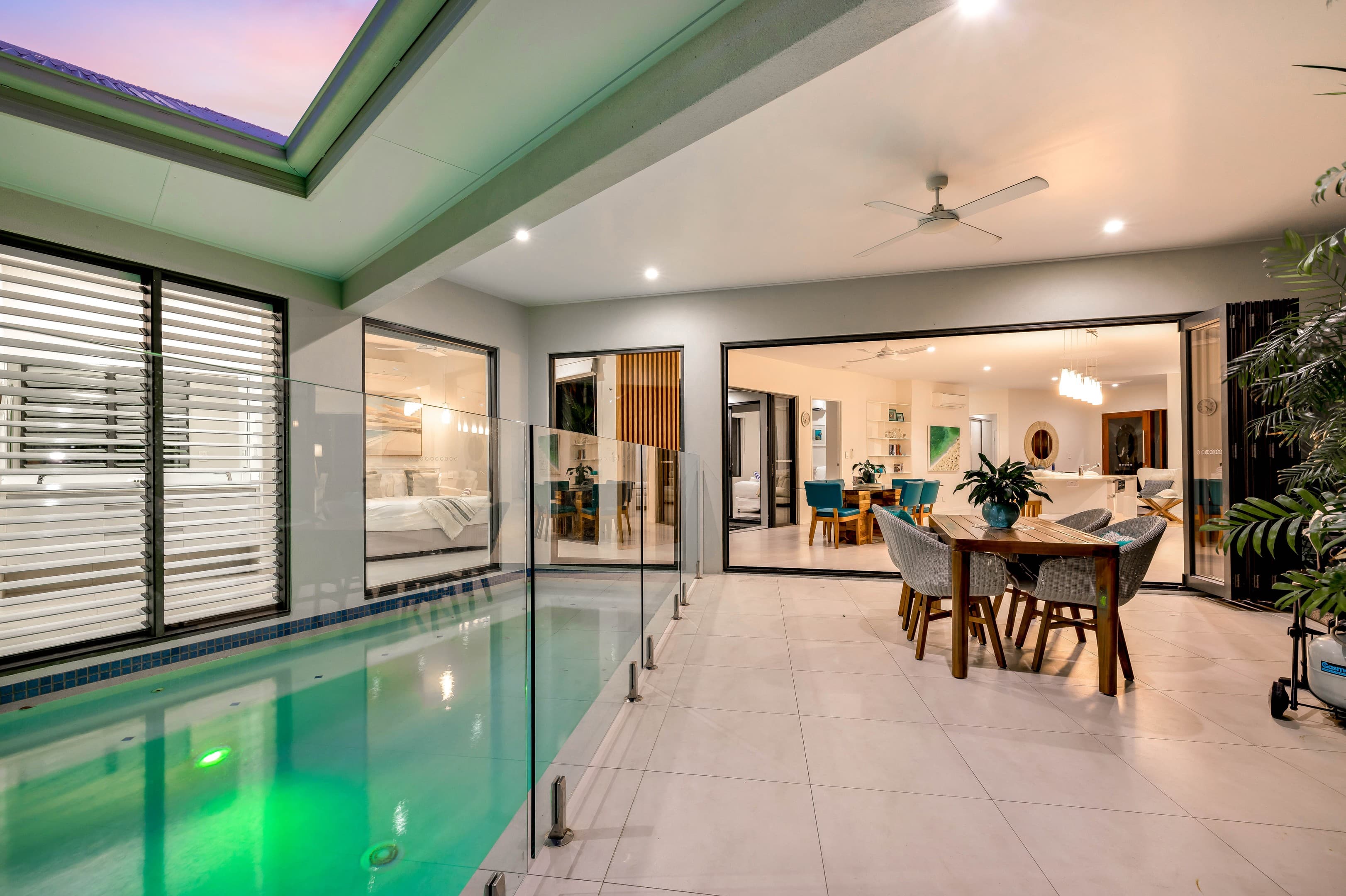 91 Cascade Boulevard, Palm Cove — photo 1 of 5