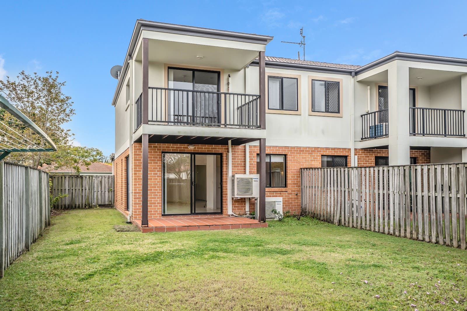 92/64 Gilston Road, Nerang — photo 1 of 5