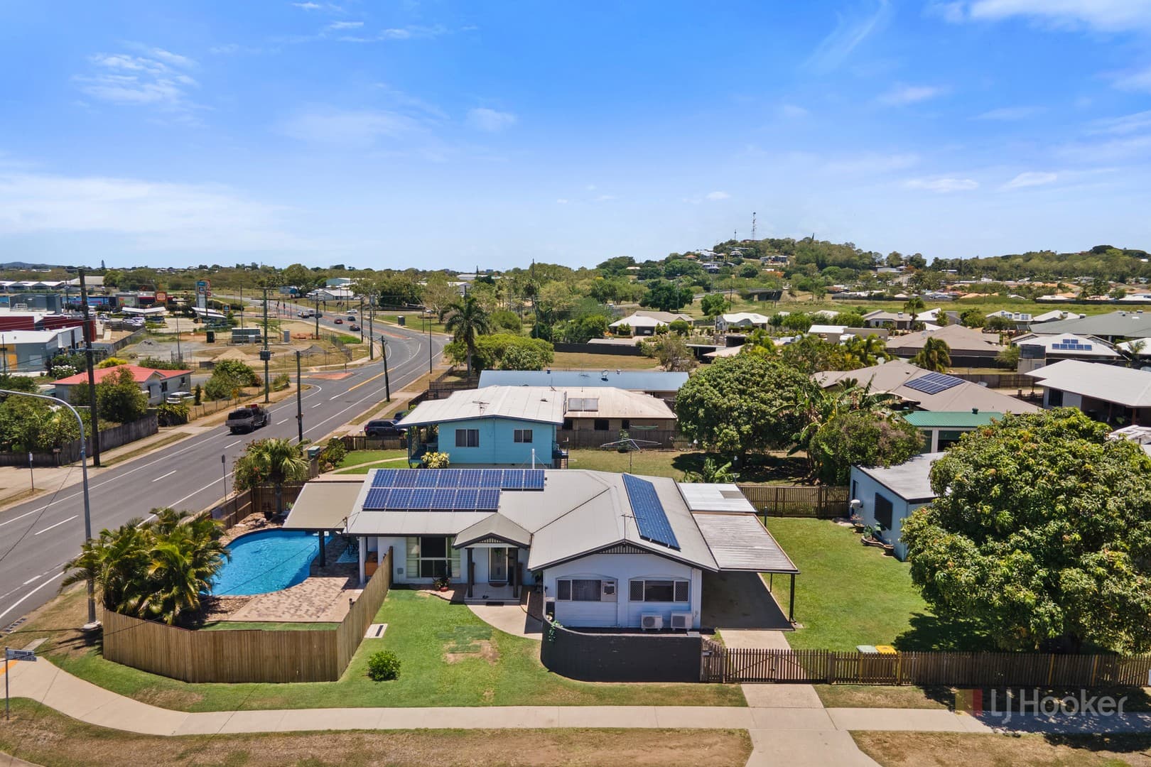 1 Deguara Drive, Beaconsfield — photo 1 of 5