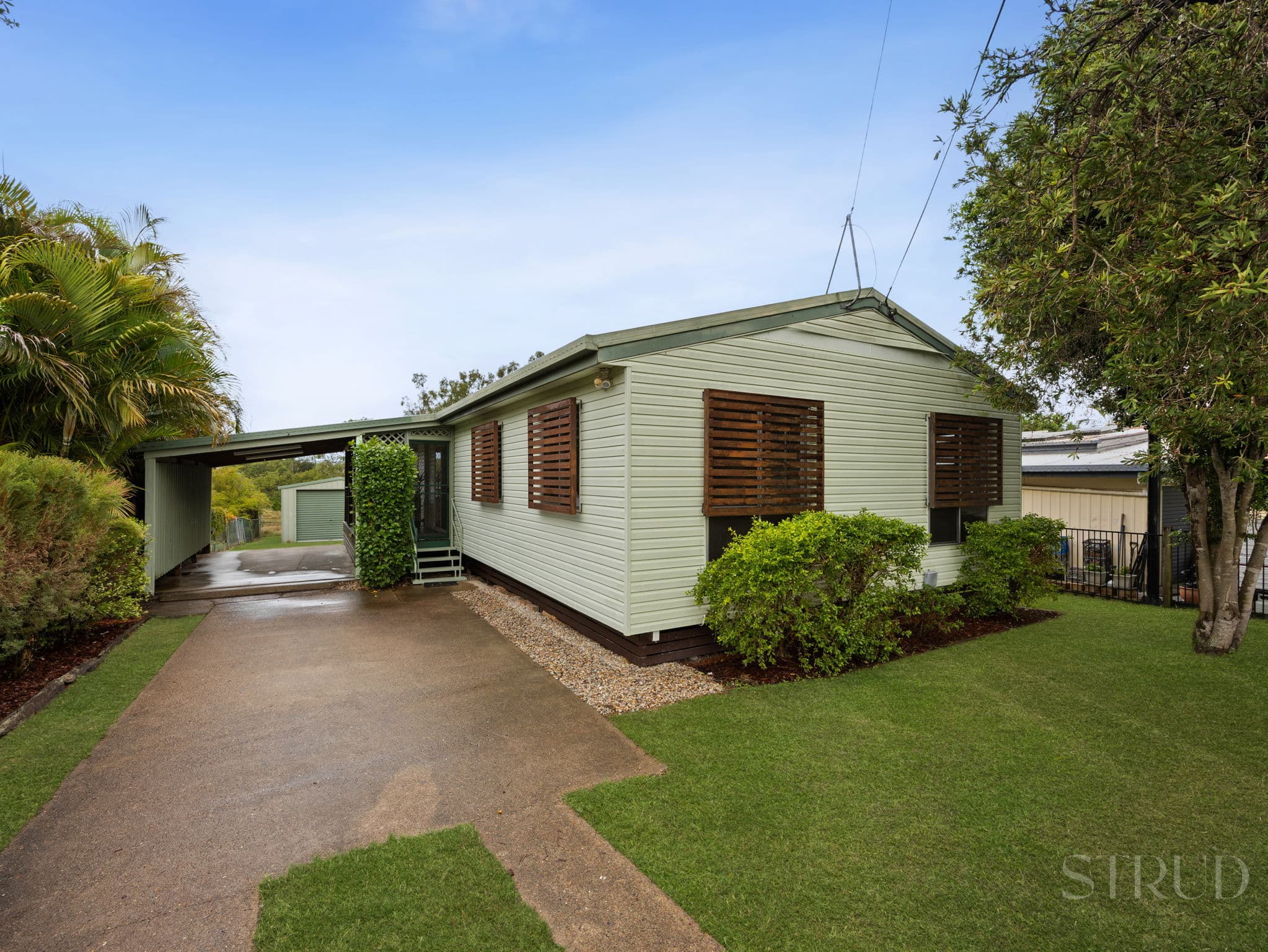 27 Logan Street, North Booval — photo 1 of 5