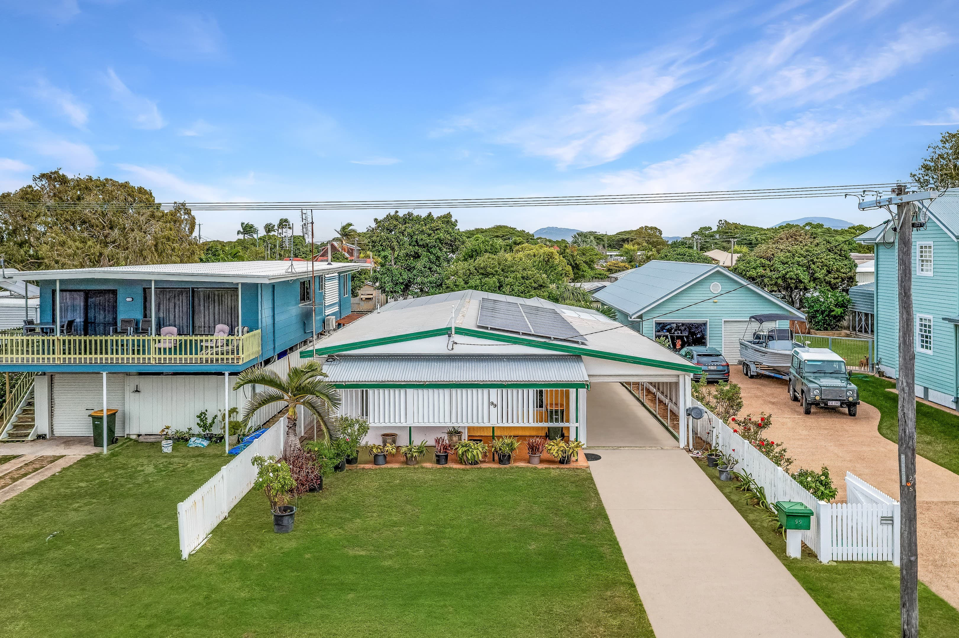 99 Queens Beach Esplanade, Bowen — photo 1 of 5