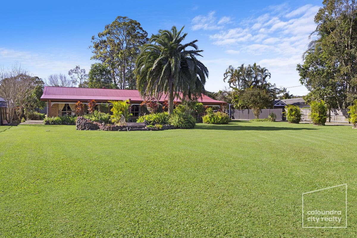 3 Ascot Way, Little Mountain — photo 1 of 5