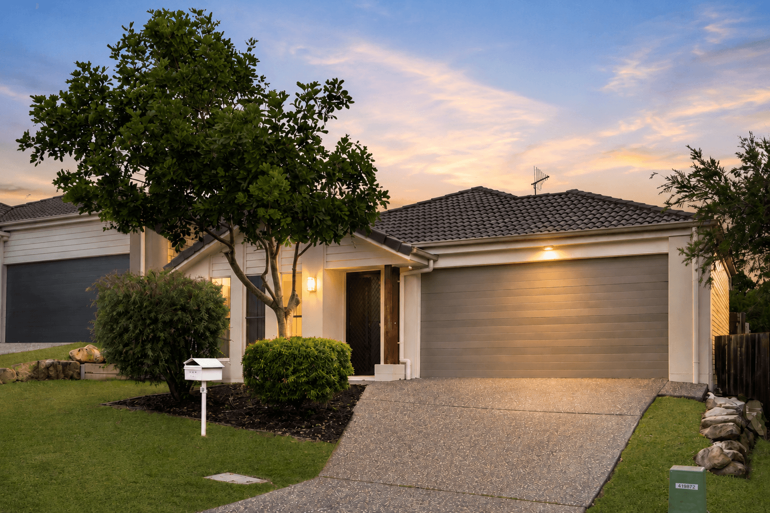 18 Leabrook Place, Pimpama — photo 1 of 5