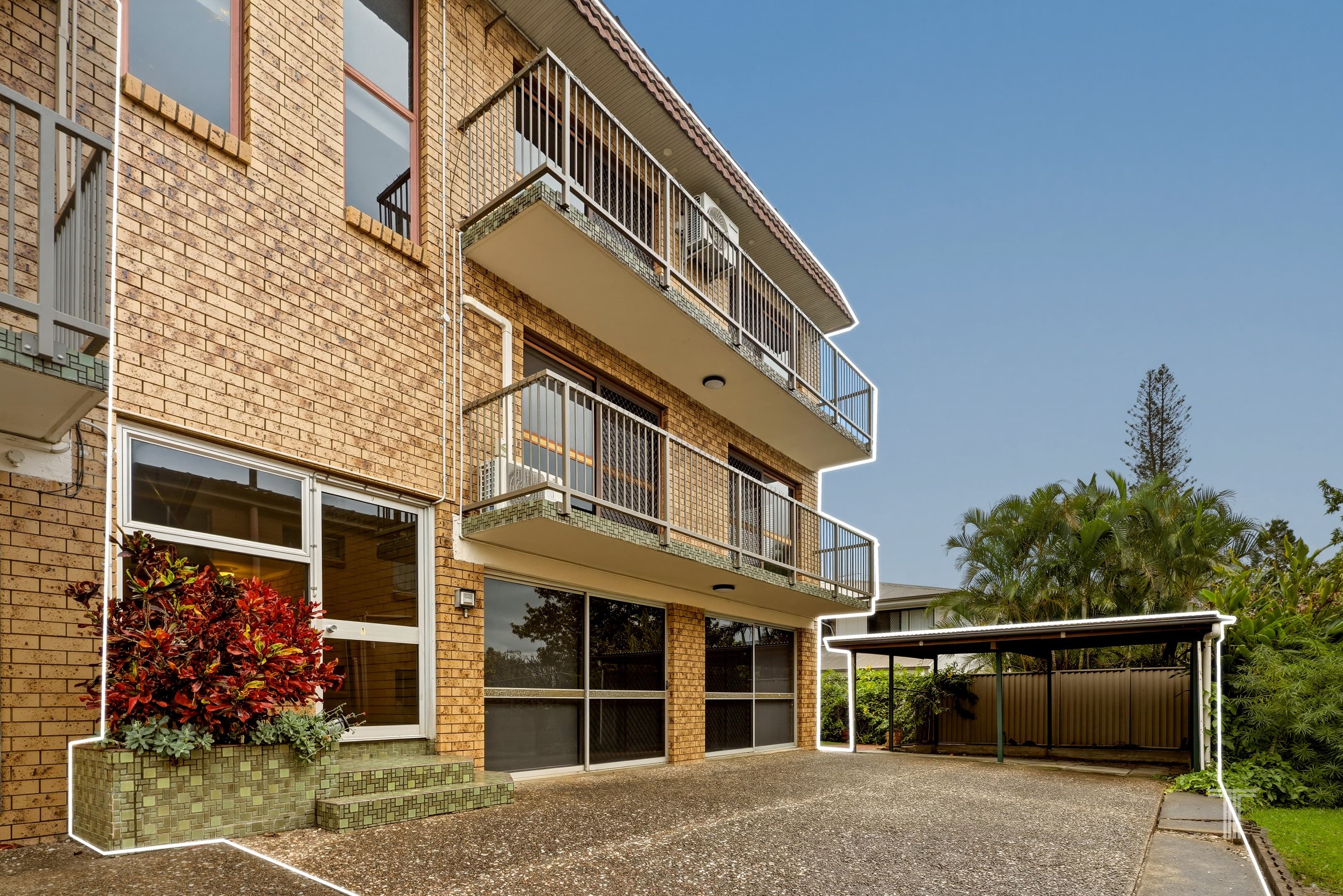 1/182 Juliette Street, Greenslopes — photo 1 of 5