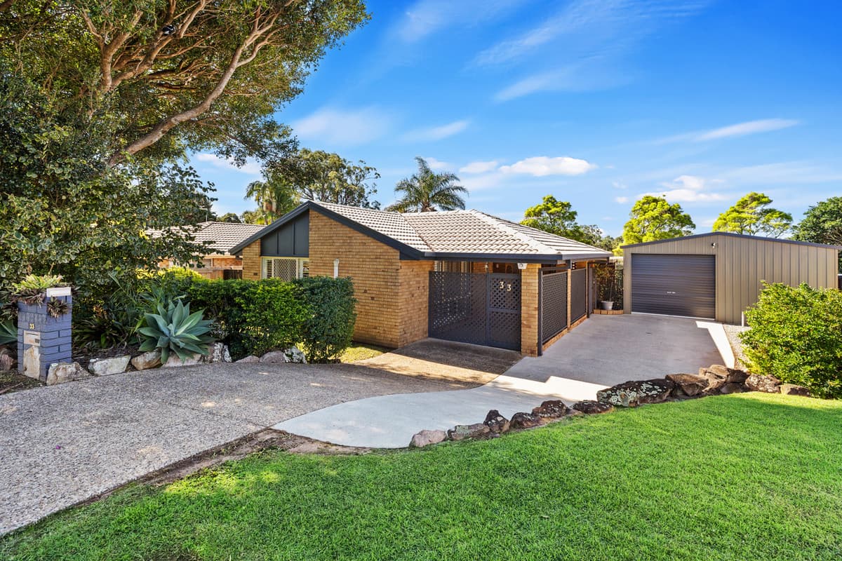 33 Albicore Drive, Thornlands — photo 1 of 5