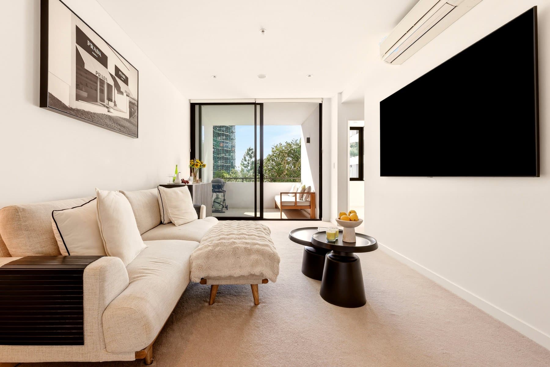 10214/320 Macarthur Avenue, Hamilton — photo 1 of 5