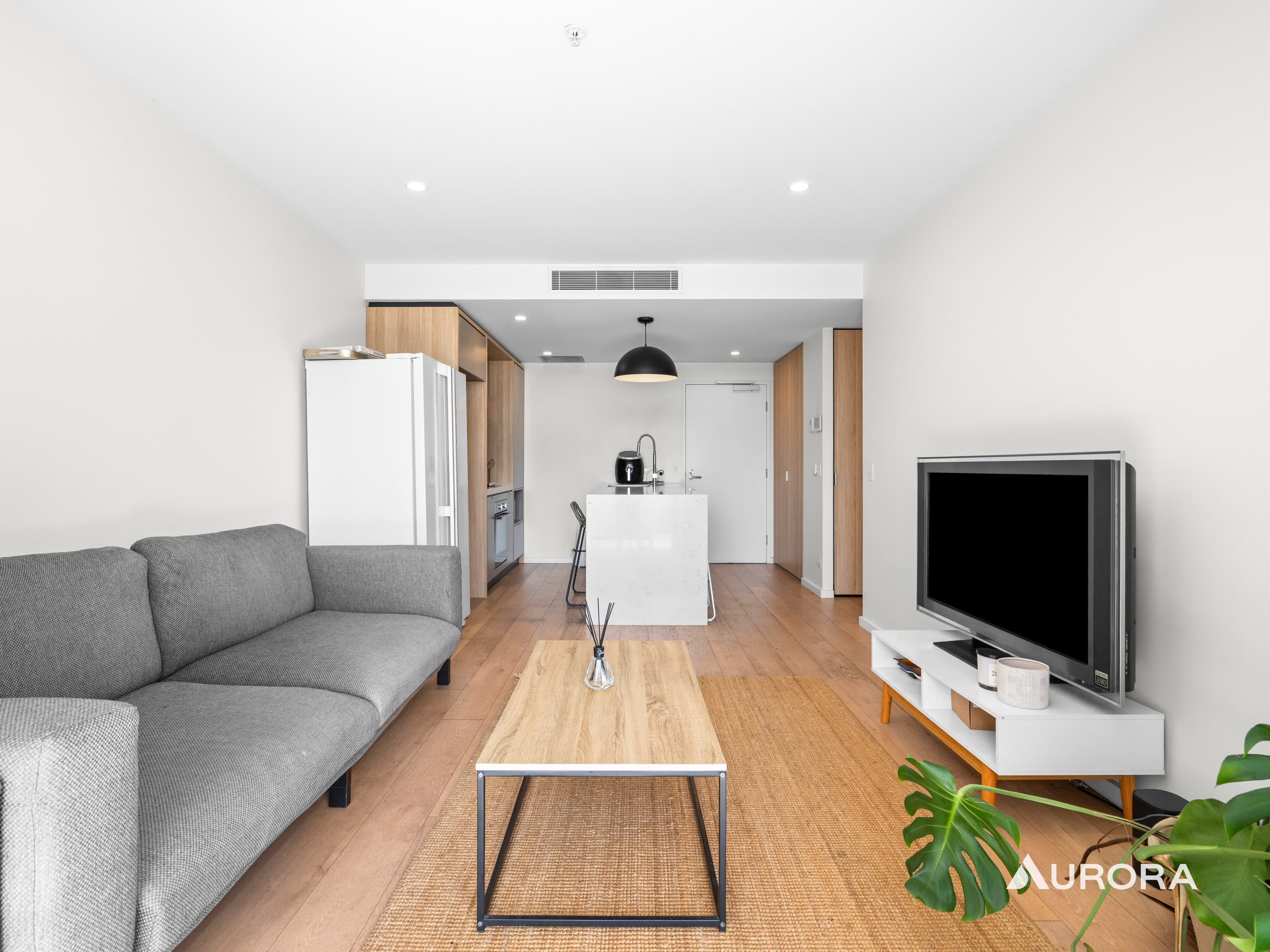 206/17 Deshon Street, Woolloongabba — photo 1 of 5