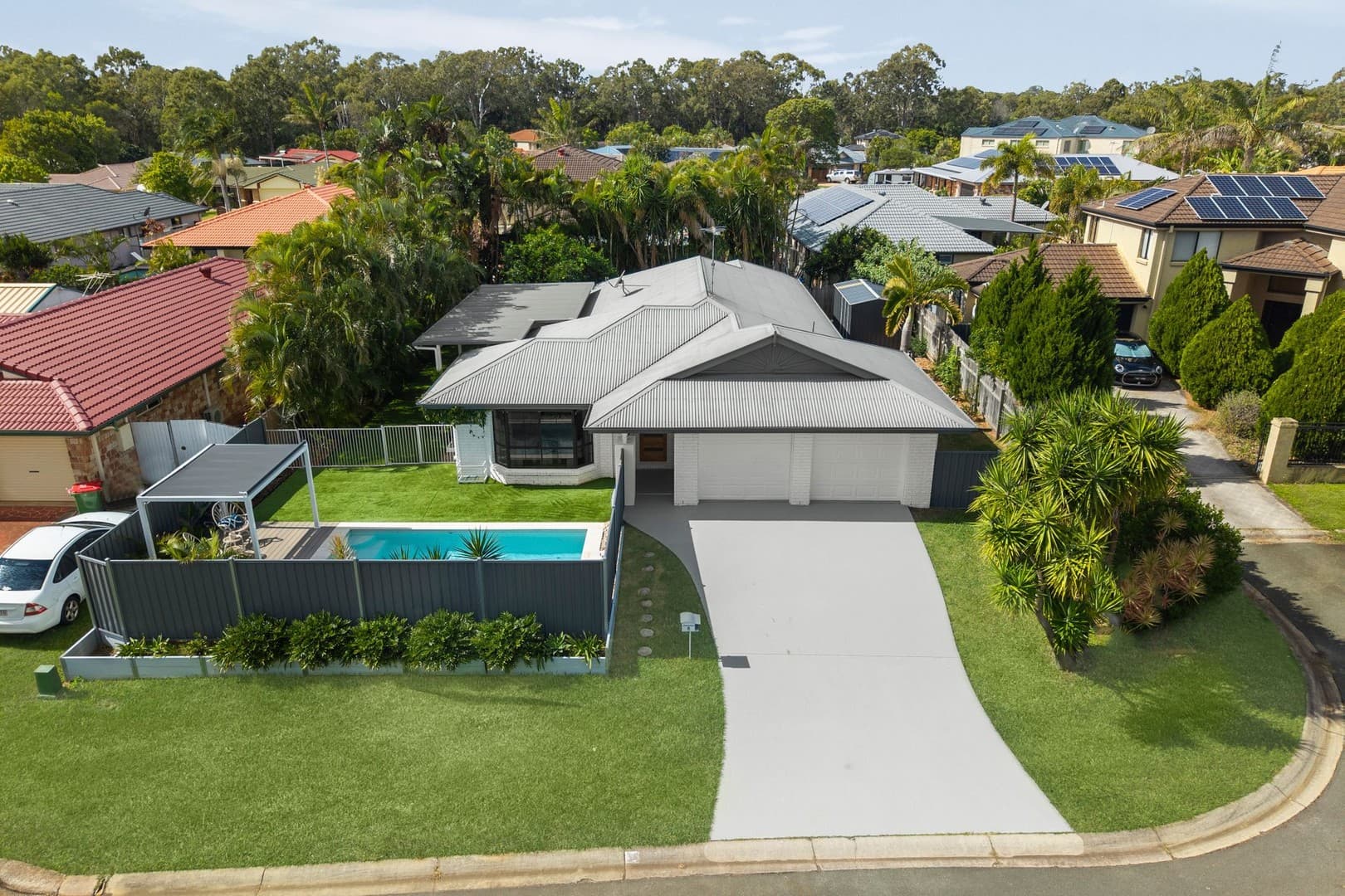 8 Veitch Close, Wellington Point — photo 1 of 5