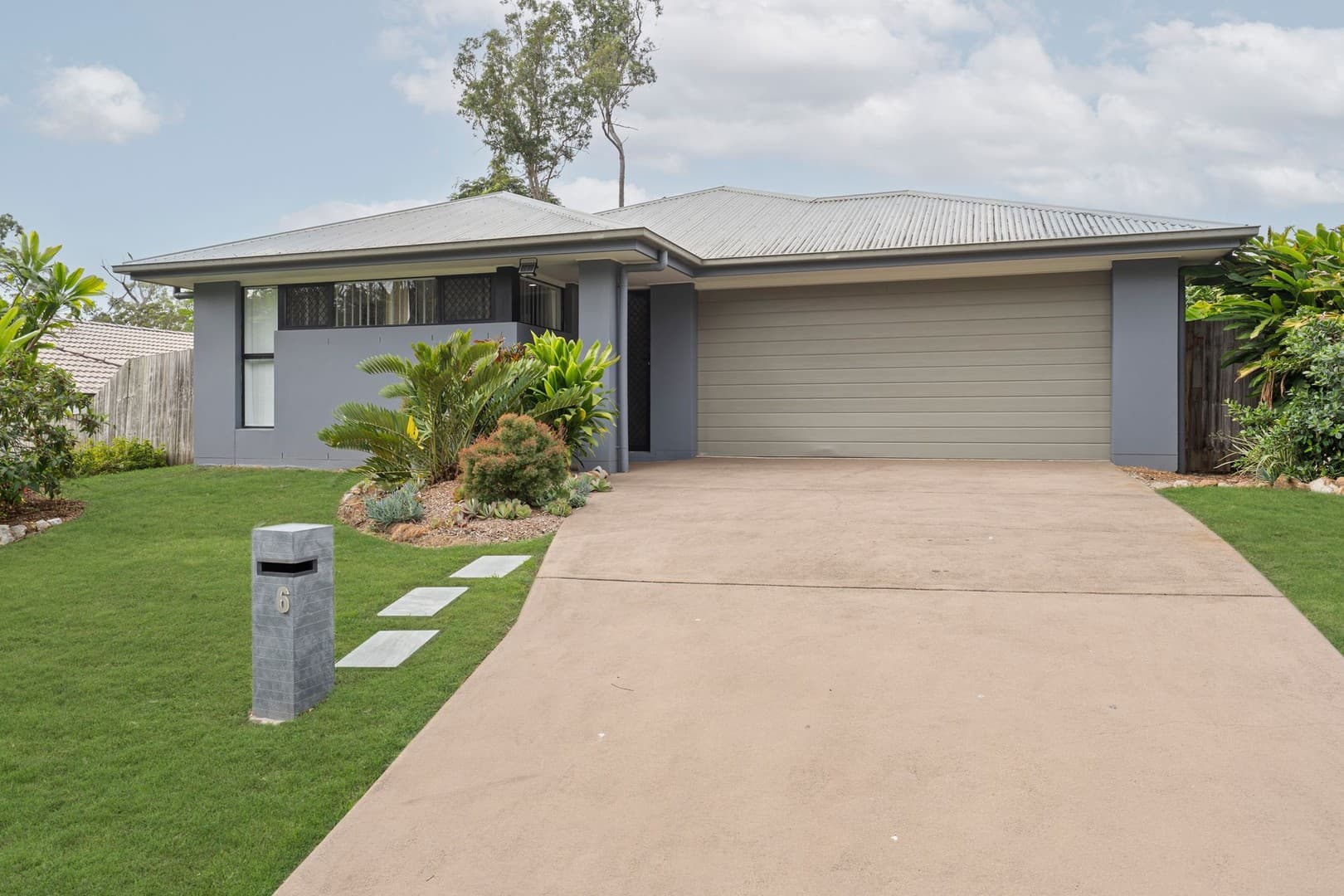 6 Midyim Street, Mount Cotton — photo 1 of 5