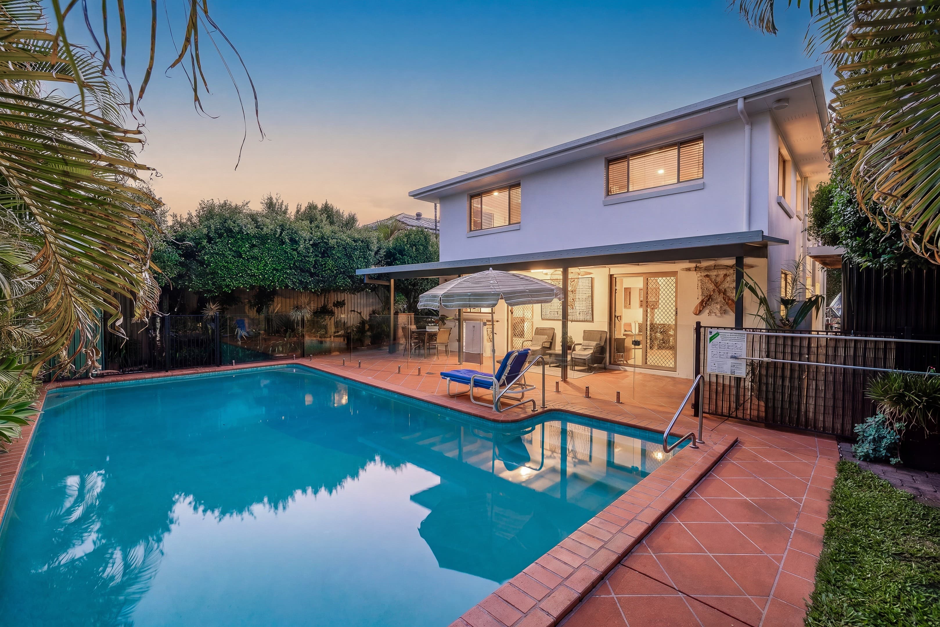 22 Killowill Avenue, Paradise Point — photo 1 of 5