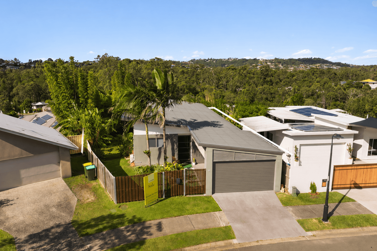 15 Harriet Lane, Oxenford — photo 1 of 5