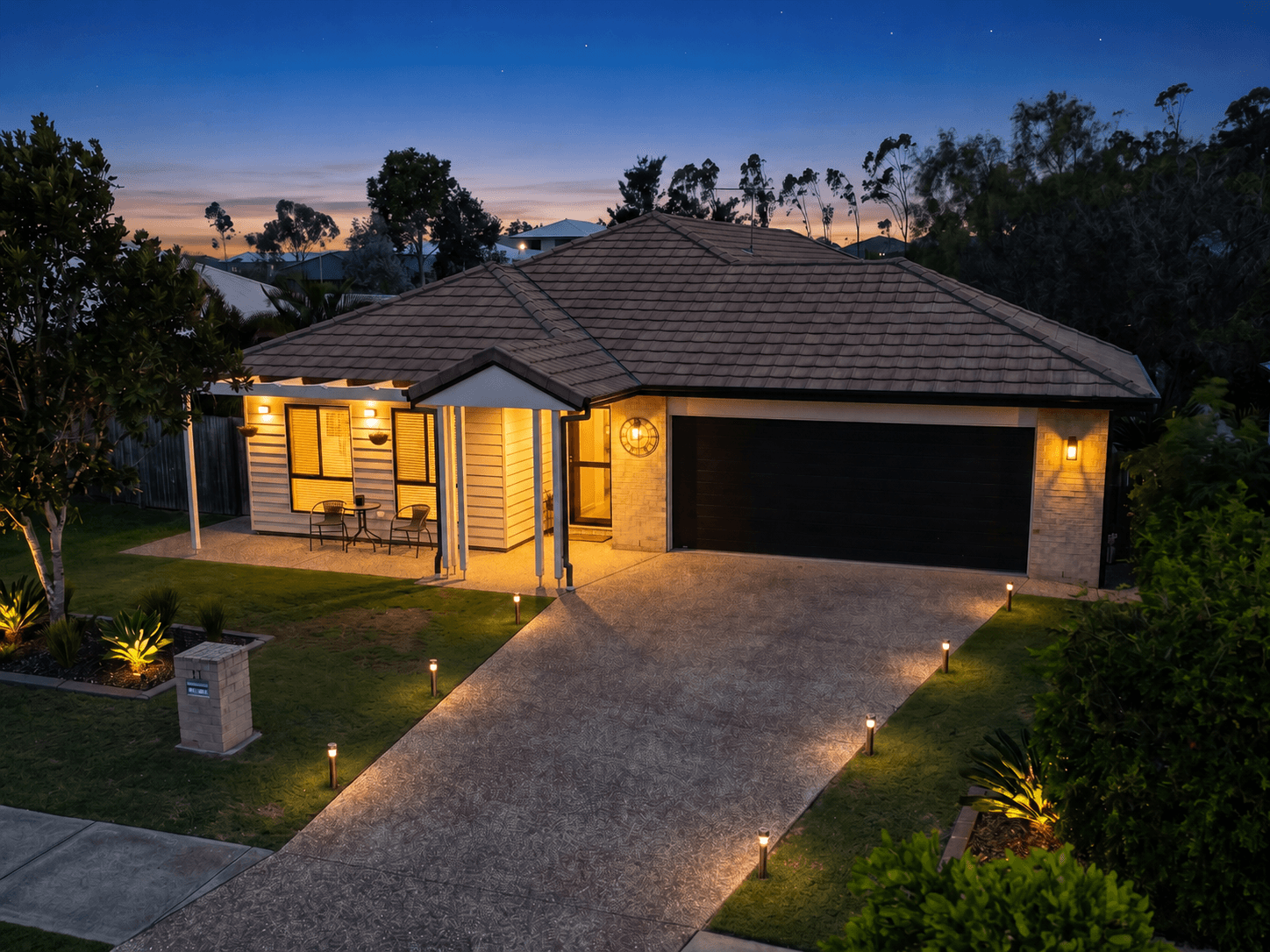 11 Possumwood Place, Flinders View — photo 1 of 5