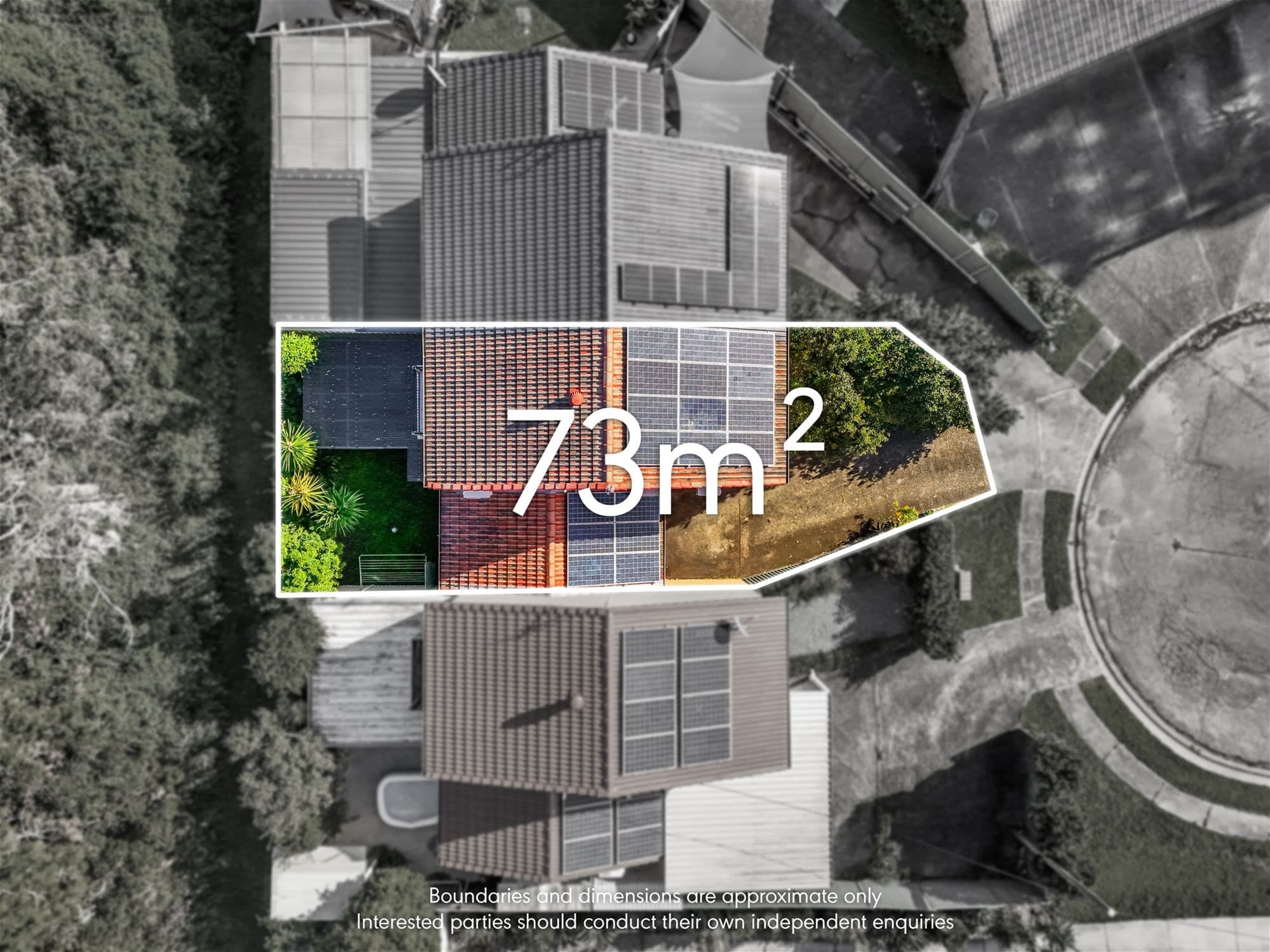 2/8 Parkridge Drive, Molendinar — photo 1 of 5