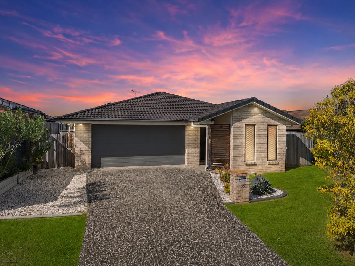 22 Flametree Crescent, Berrinba — photo 1 of 5