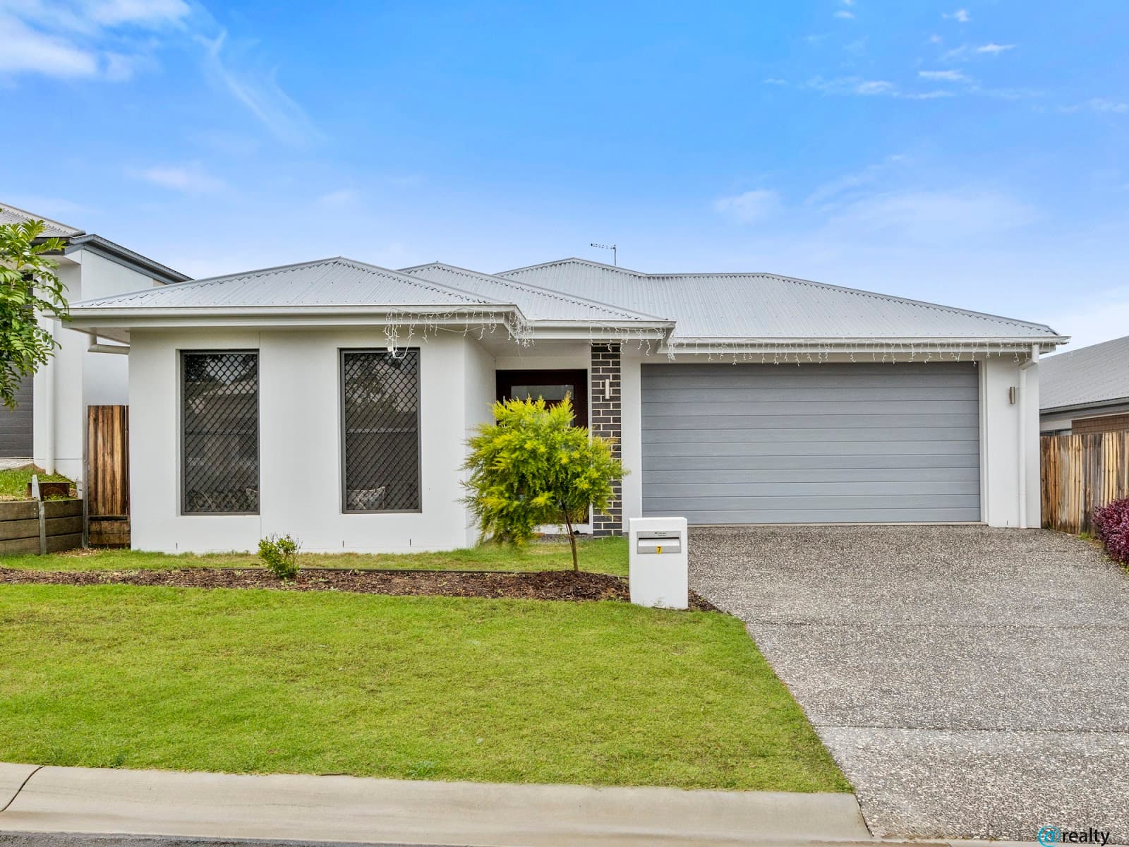 7 Rockrose Street, Logan Reserve — photo 1 of 5