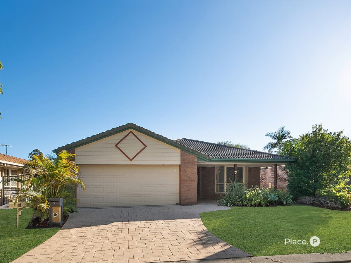 7 Lockhart Place, Murrumba Downs — photo 1 of 5