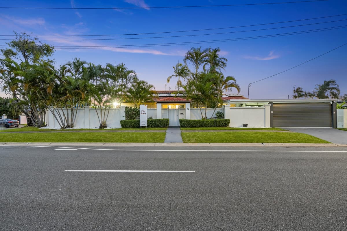 3 Pacific Boulevard, Broadbeach Waters — photo 1 of 5