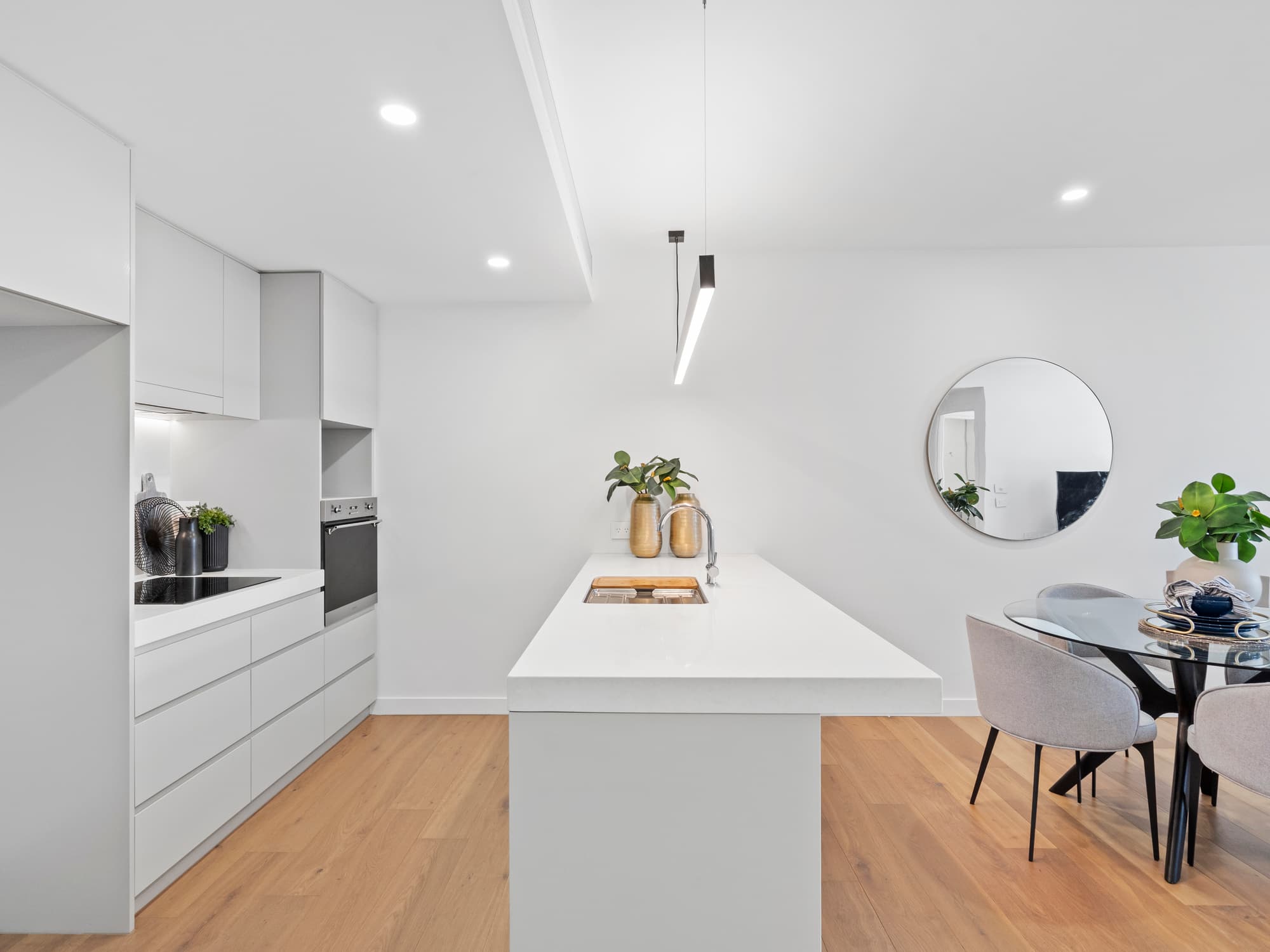 1403/50 Longland Street, Newstead — photo 1 of 5