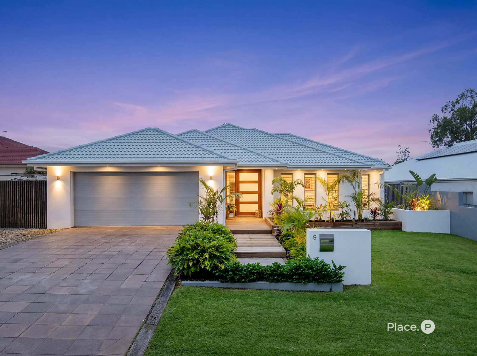 9 Semper Place, Calamvale — photo 1 of 5