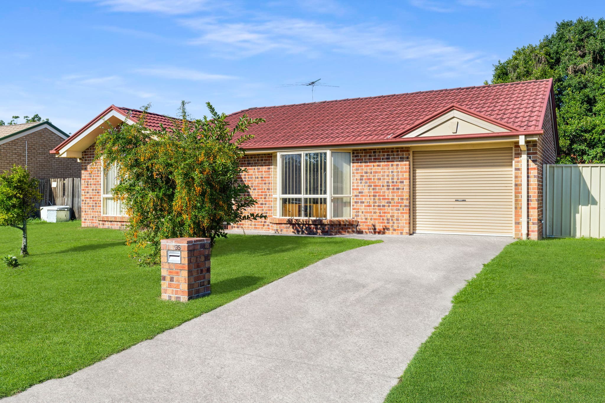 35 Brooke Street, Crestmead — photo 1 of 5