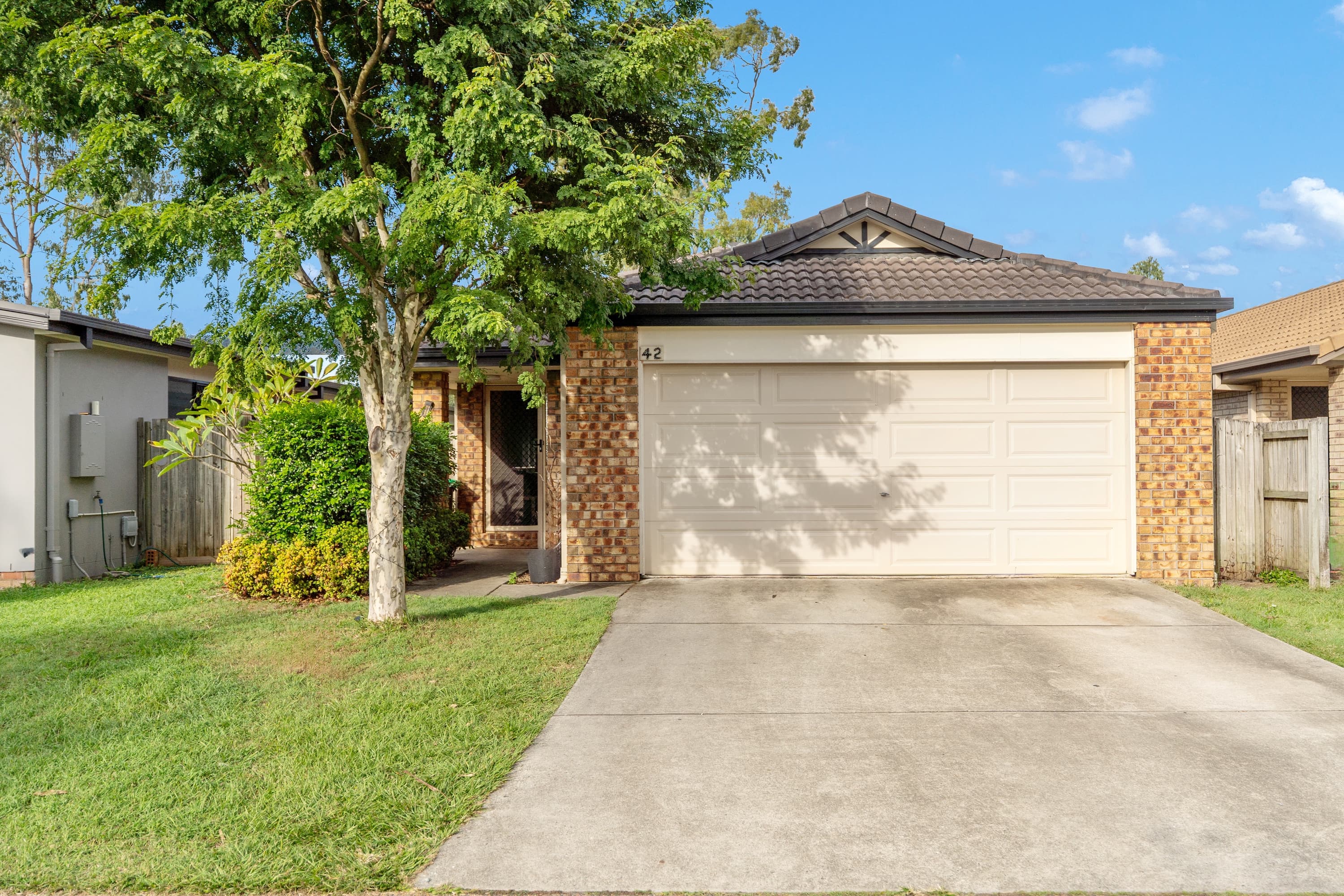 42 Masterton Street, Kippa-Ring — photo 1 of 5