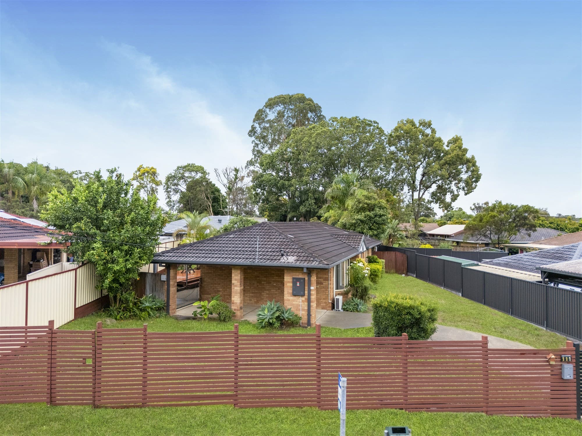 111 Mackellar Drive, Boronia Heights — photo 1 of 5