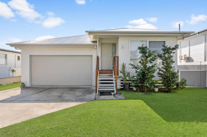 80 MACDONNELL ROAD, Margate — photo 1 of 5