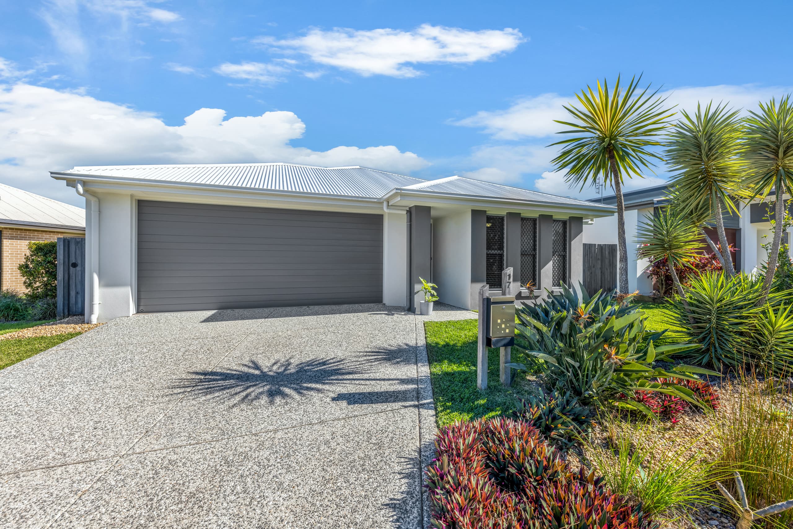 17 Russet Close, Caloundra West — photo 1 of 5