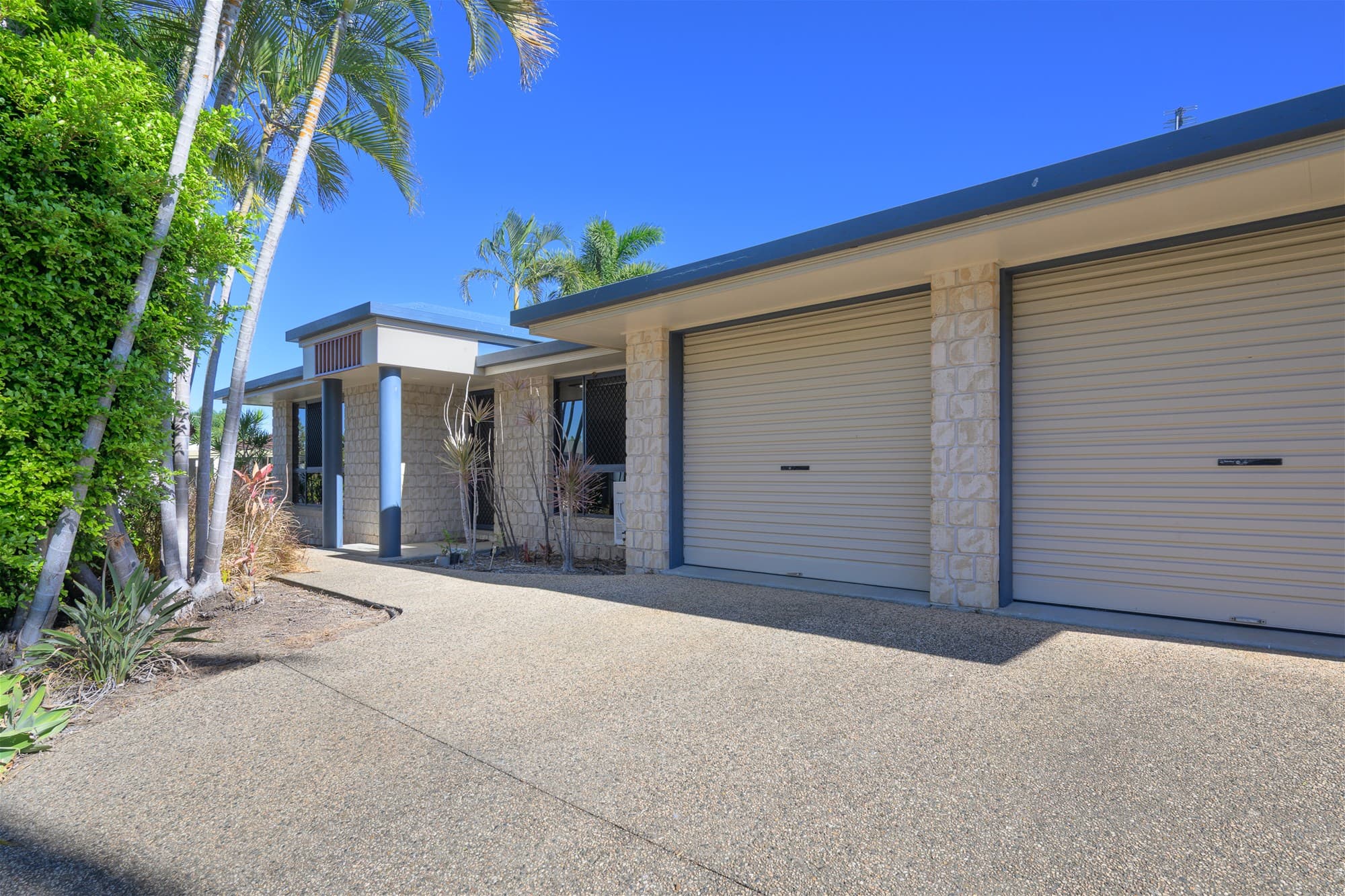 9 Pryde Street, Tannum Sands — photo 1 of 5