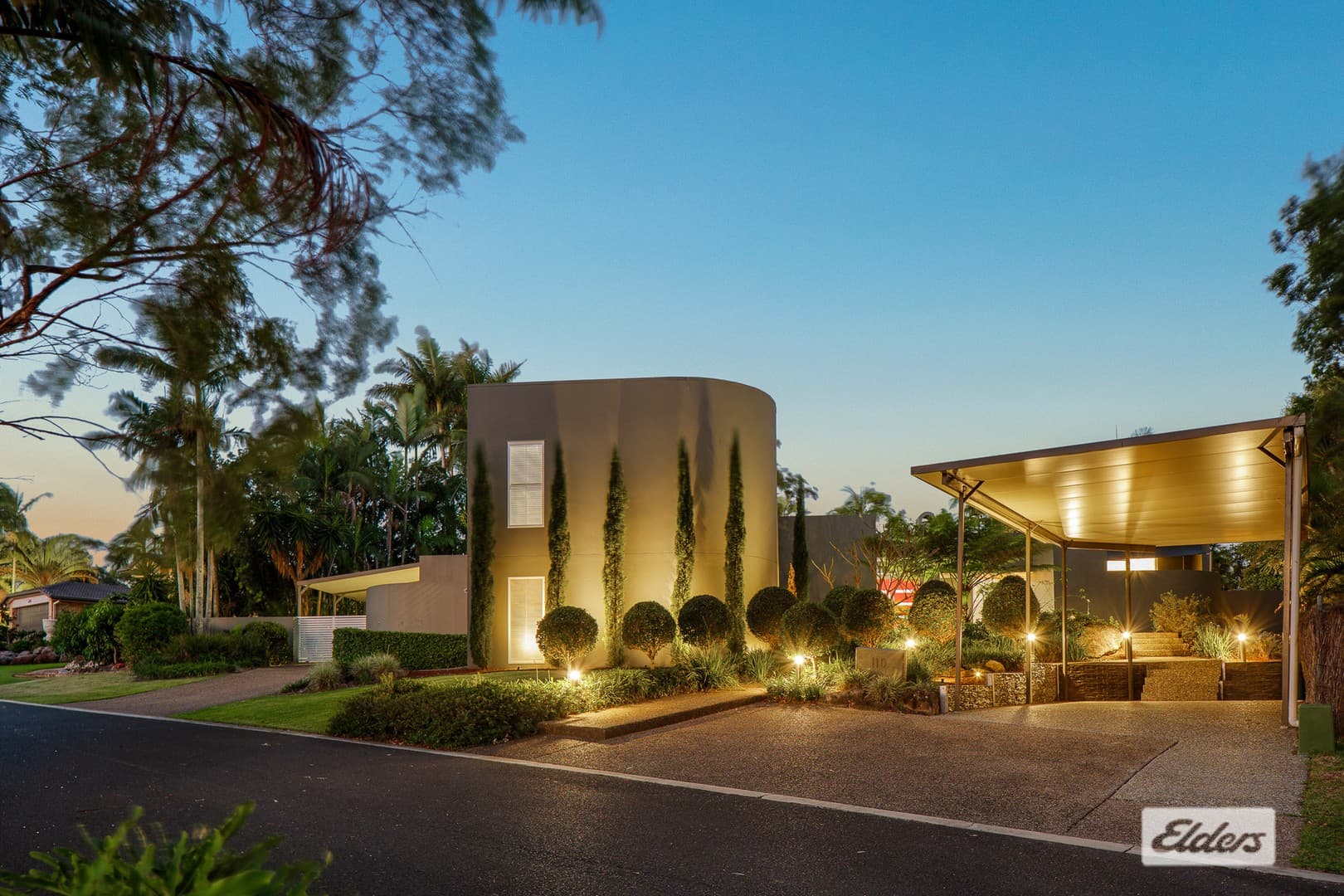 110 Dennis Road, Springwood — photo 1 of 5