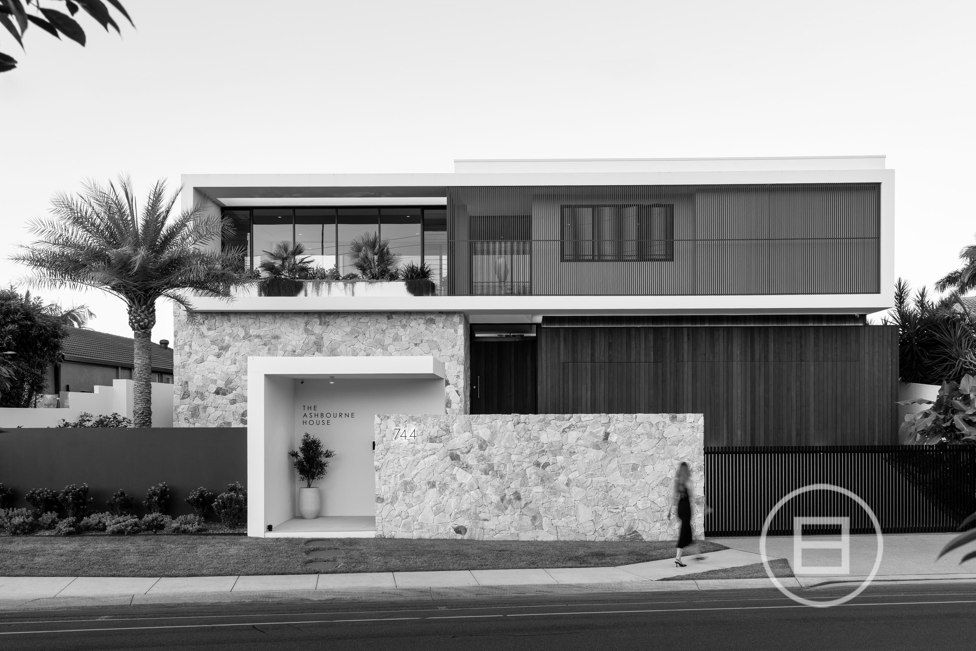 744 Nerang Broadbeach Road, Carrara — photo 1 of 5