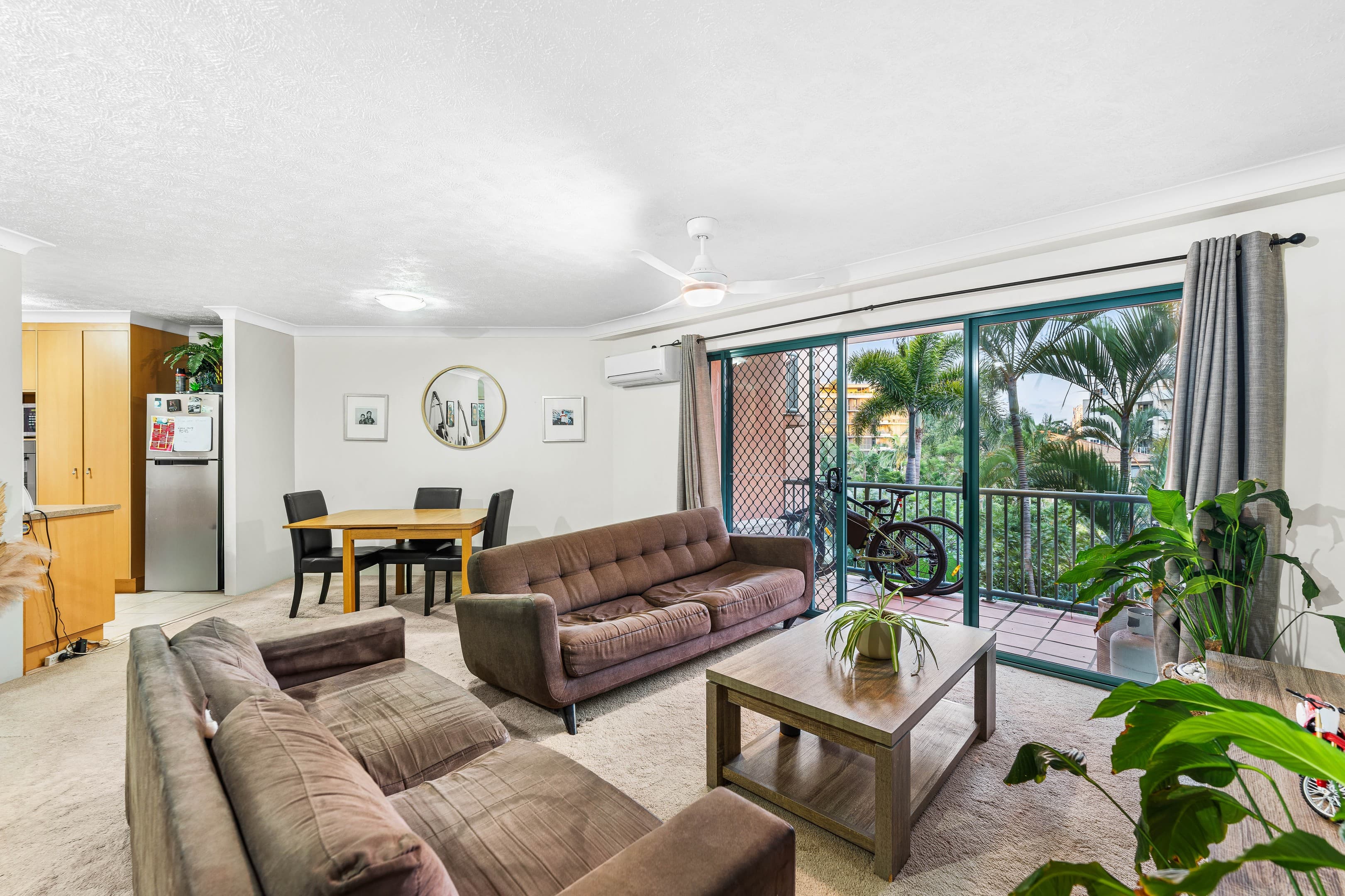 8/12 Gillian Lane, Southport — photo 1 of 5