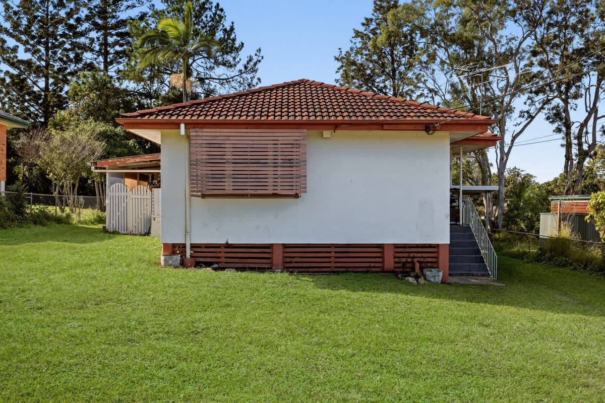 9 Reign Street, Slacks Creek — photo 1 of 5