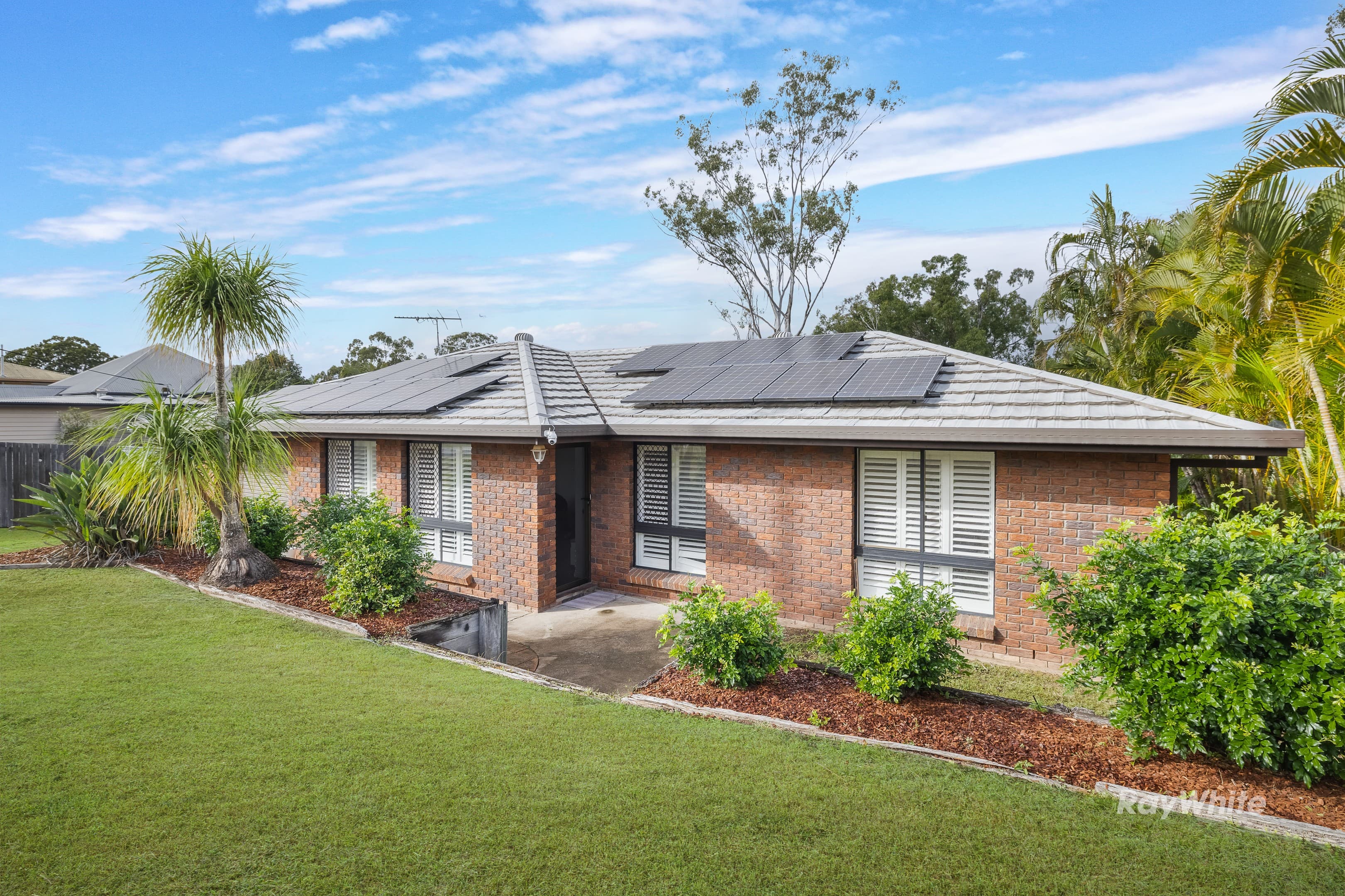 63 Cranes Road, North Ipswich — photo 1 of 5