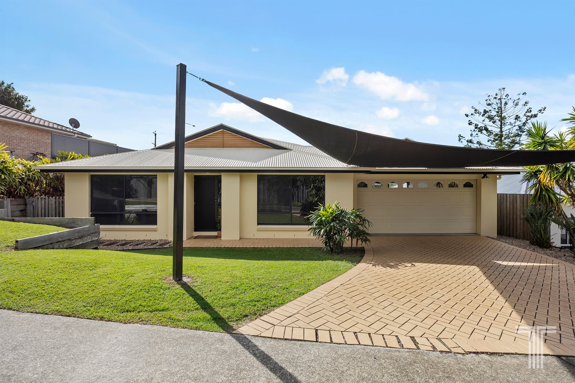 23 Jocelyn Place, Mount Gravatt East — photo 1 of 5