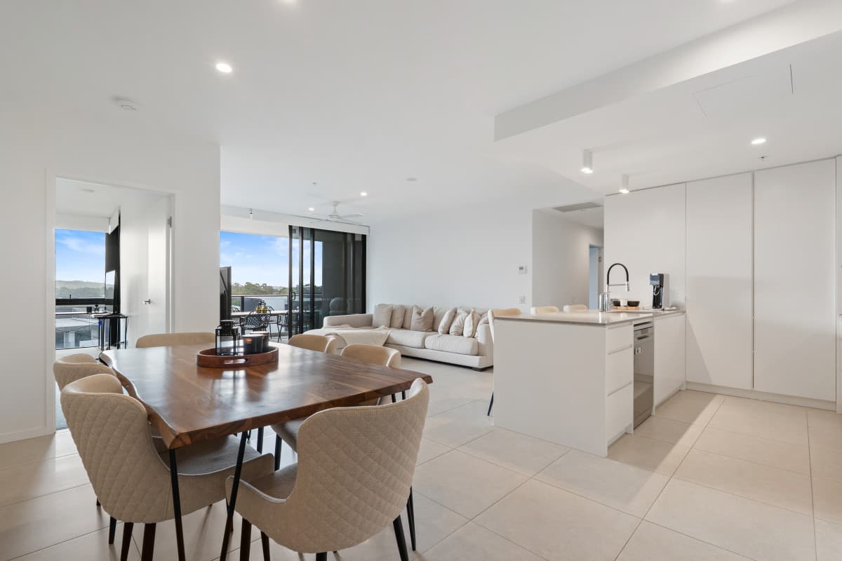 5052/21 Ross Street, Benowa — photo 1 of 5