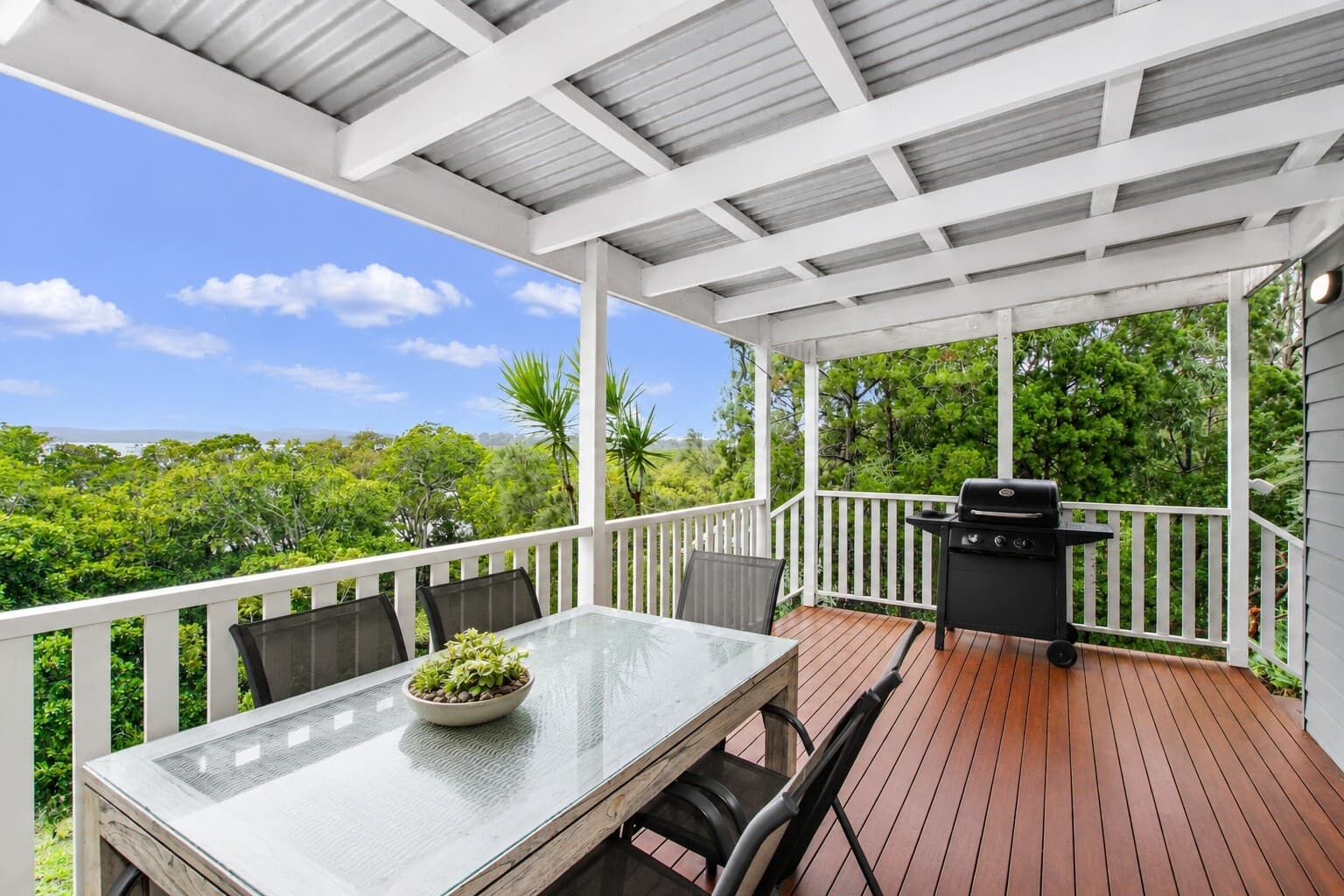 1-3 Blue Bay Crescent, Macleay Island — photo 1 of 5