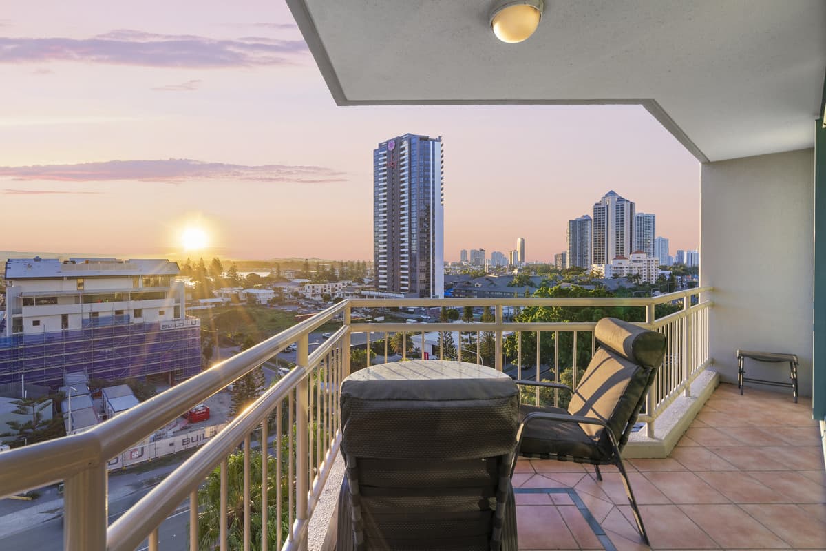 704/5 Palm Avenue, Surfers Paradise — photo 1 of 5