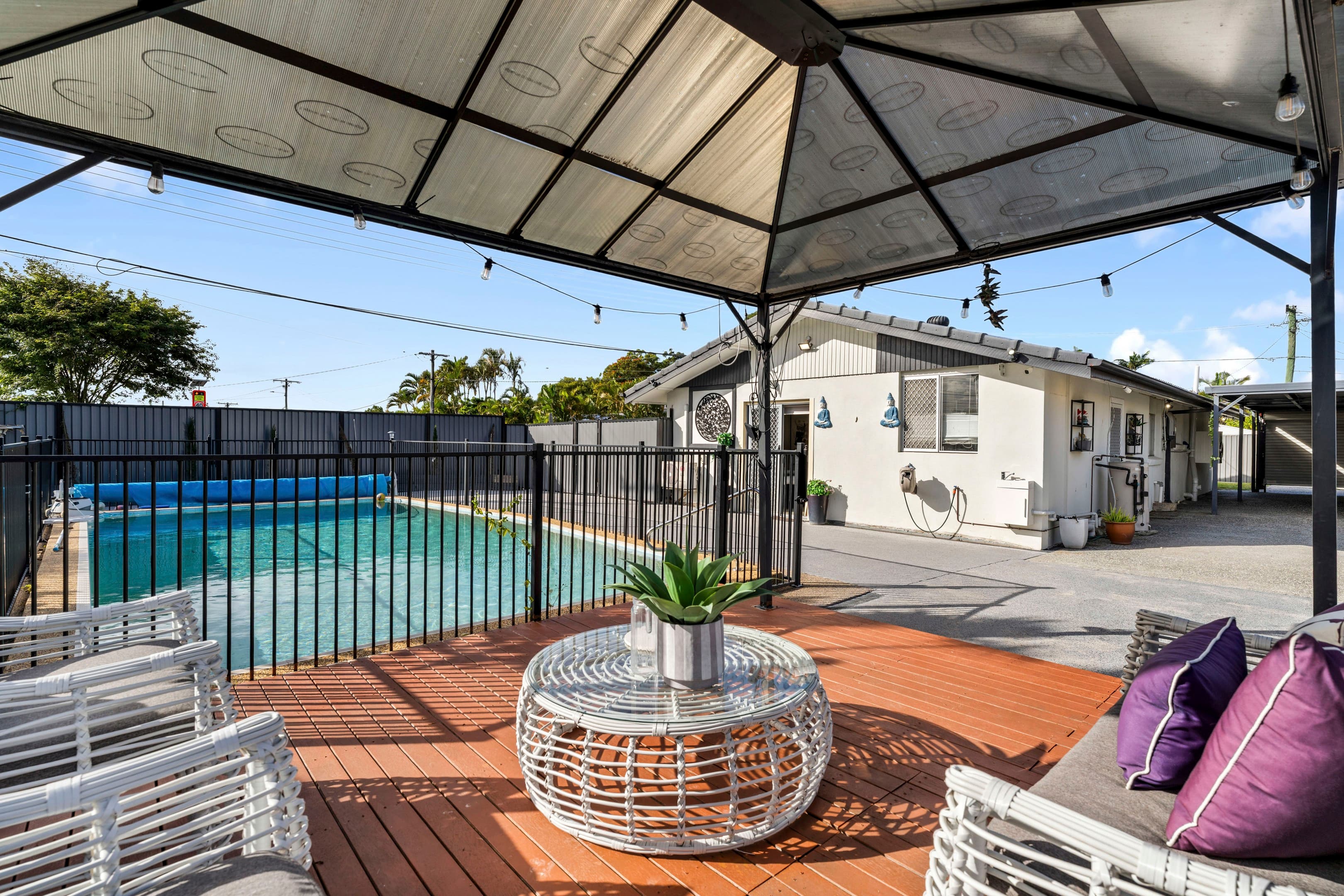 17 Devon Street, Rochedale South — photo 1 of 5