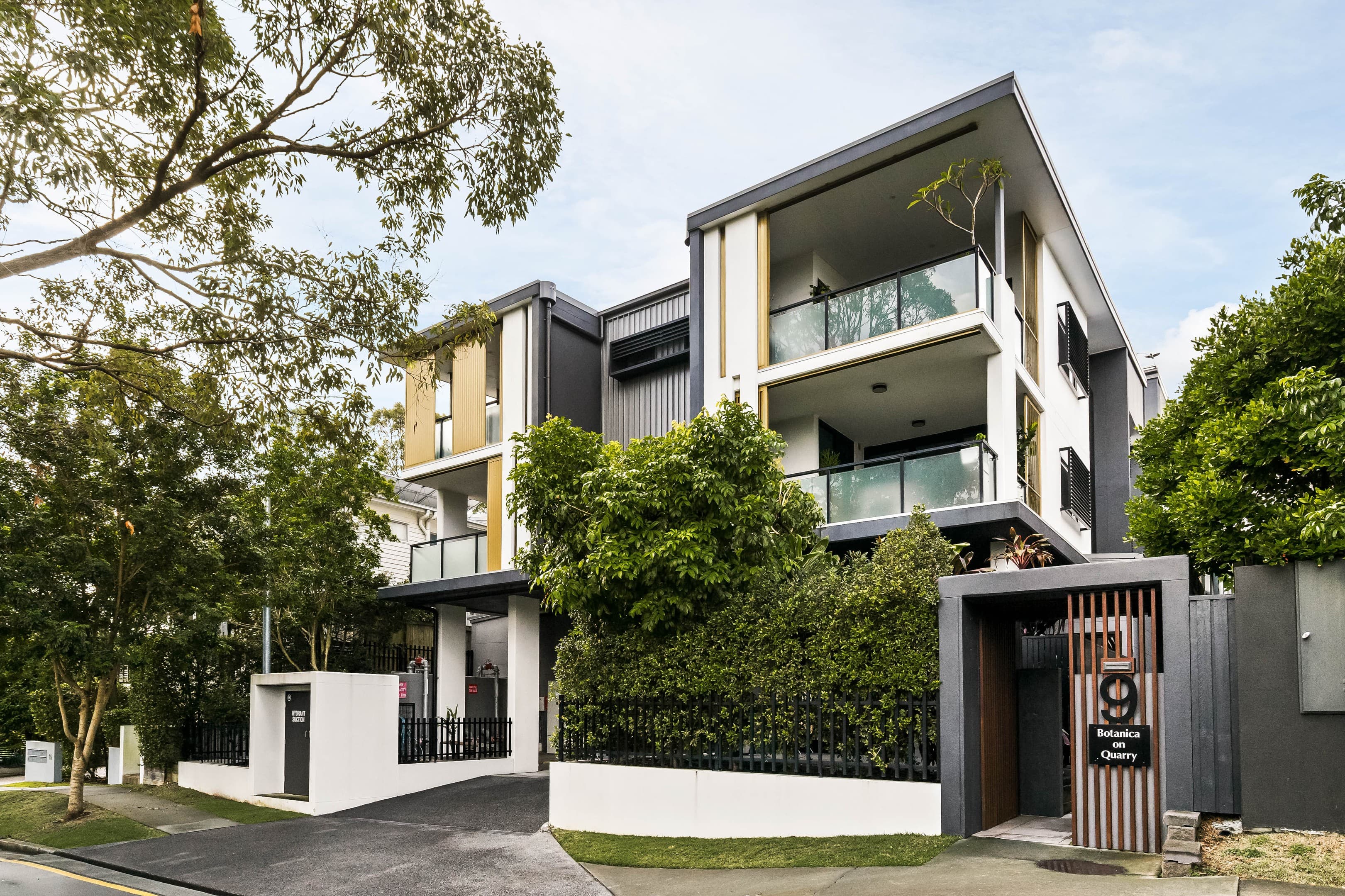 204/9 Quarry Road, Alderley — photo 1 of 5